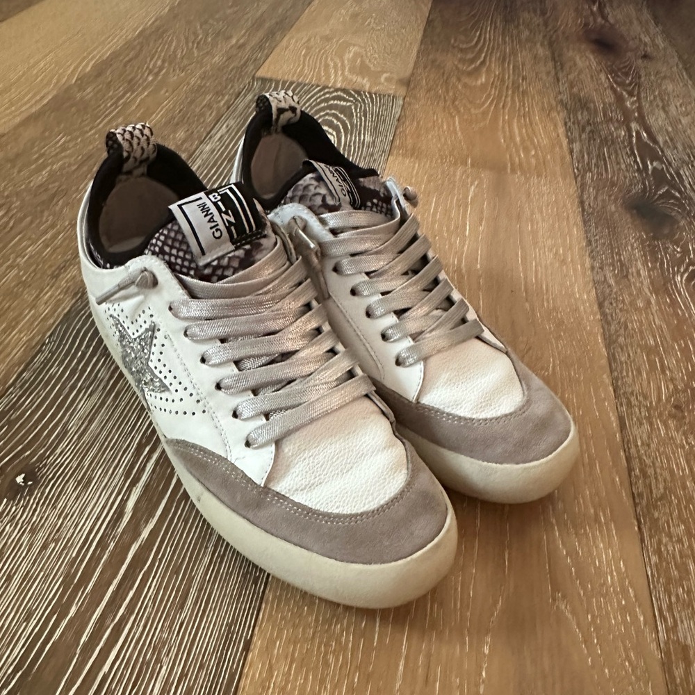 Gianna Bini Sneakers